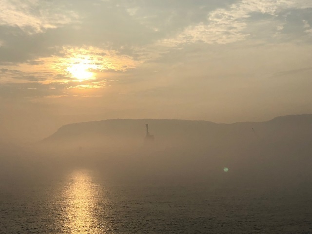 1霧の屋島.jpg