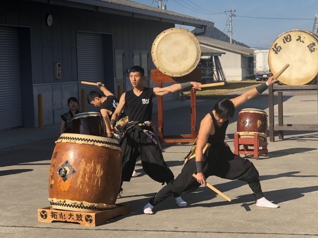 2農業経営高校 拓心太鼓.jpg