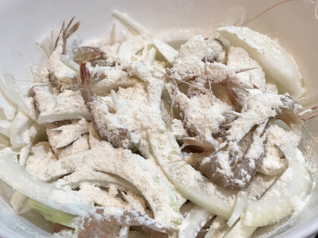 5あらかじめ小麦粉を.jpg