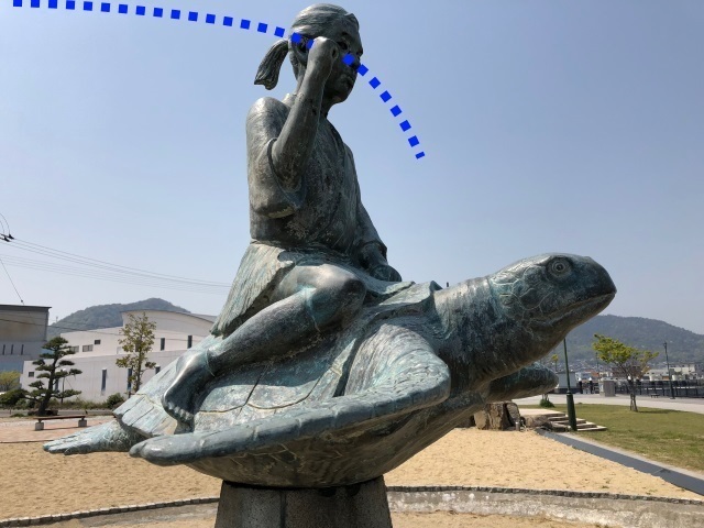5若者き浦島太郎像2.jpg