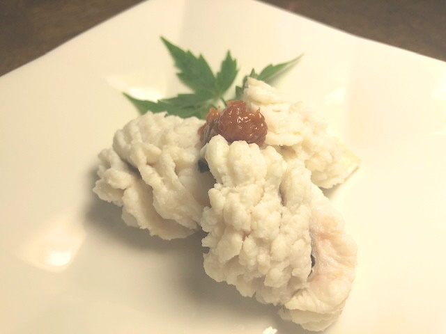 8ハモの湯引き.jpg