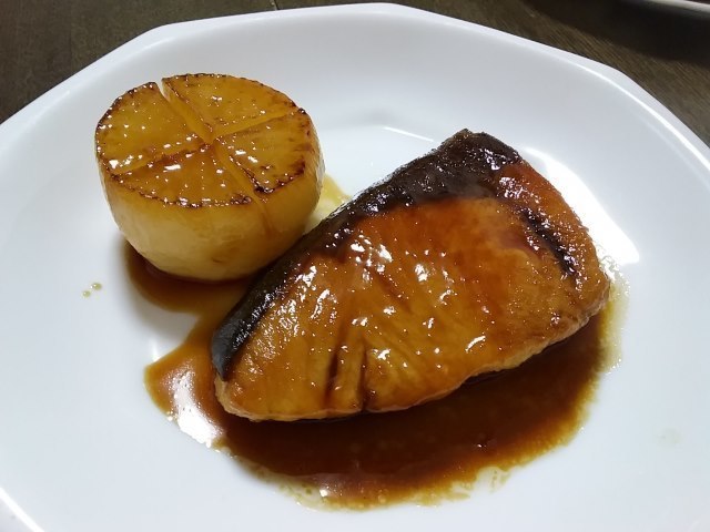 ひけた鰤照焼.jpg