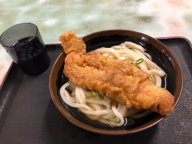 4山内うどん ゲソ天.jpg